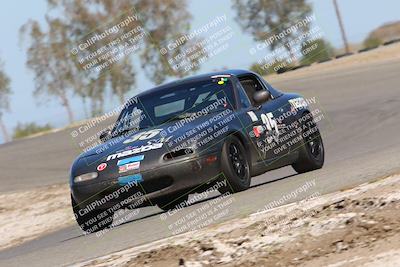 media/May-01-2022-CalClub SCCA (Sun) [[03a481c204]]/Group 5/Qualifying (I5)/